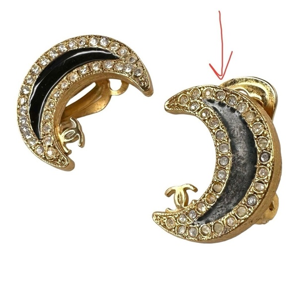 RARE Authentic CHANEL Gold & Black Crystal Crescent Moon CC Clip On Earrings - Picture 16 of 16